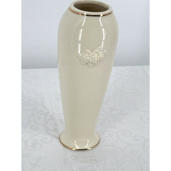 Lenox Ivory Rose‎ Embossed Porcelain Vase With Gold Trim 6" Tall - Picture 2 of 4